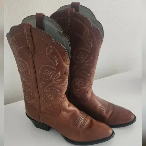Ariat Brown Heeled Boots with Intricate Detailing