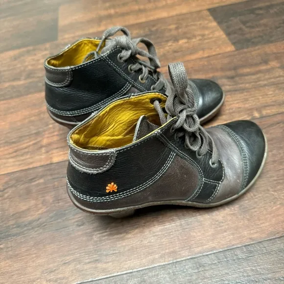 ART Company Ankle Brown Boots Size 7