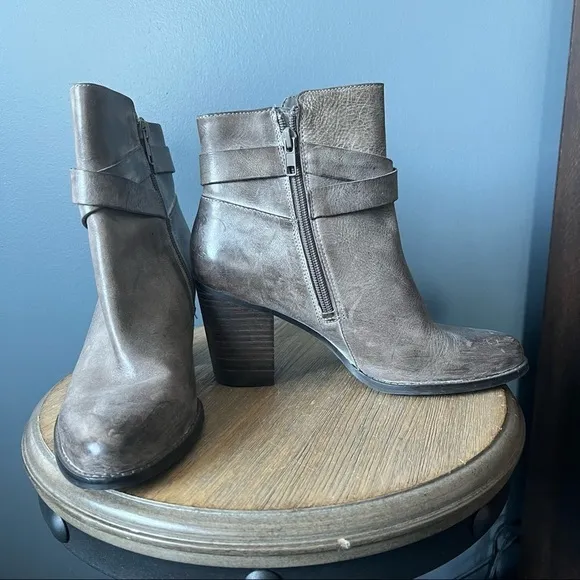 Arturo Chiang Ankle Booties
