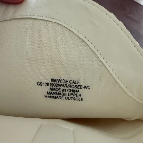 ARULA White Heeled Boots Western Style Women’s Size 8 Wide Calf/Wide