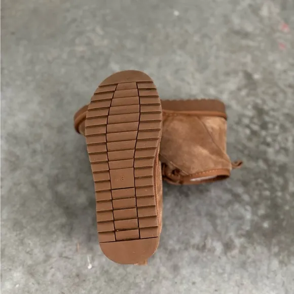 Aspen woman’s Tan Suede Ankle Boots