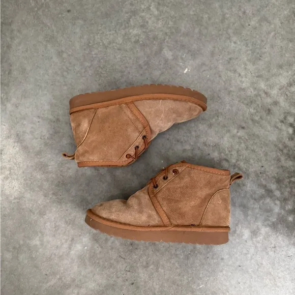 Aspen woman’s Tan Suede Ankle Boots