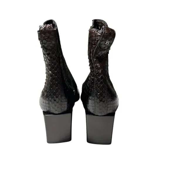 Bally Cathleen Ankle Boots with Textured size 8