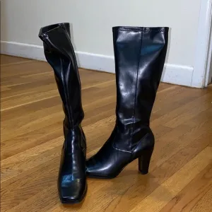 Bandolino boots