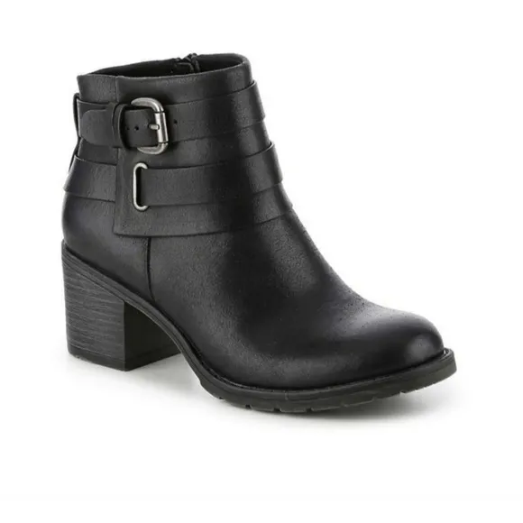 Baretraps Dionna Ankle Boots Black Burnished size 10 Straps