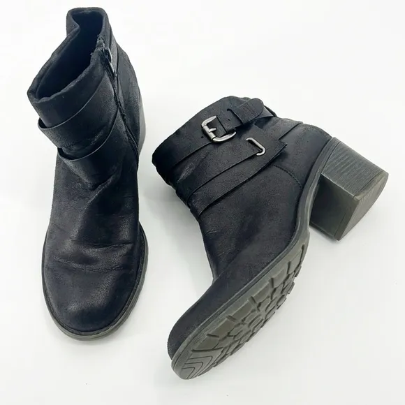 Baretraps Dionna Ankle Boots Black Burnished size 10 Straps