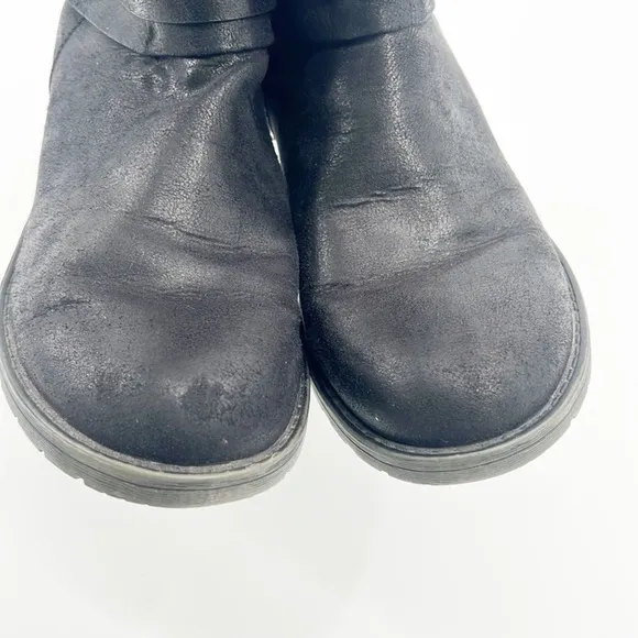 Baretraps Dionna Ankle Boots Black Burnished size 10 Straps