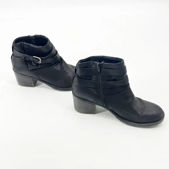 Baretraps Dionna Ankle Boots Black Burnished size 10 Straps
