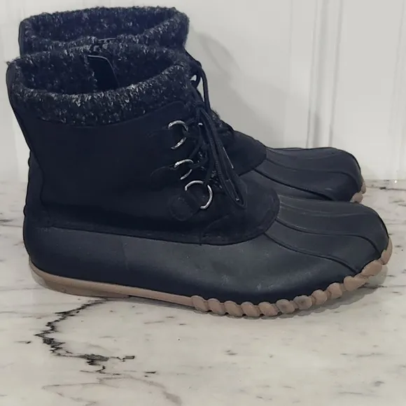 Baretraps Fabulous weather duck boots women's size 10