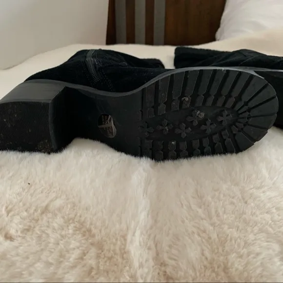 BC Footwear Black women suede boots size 9.5