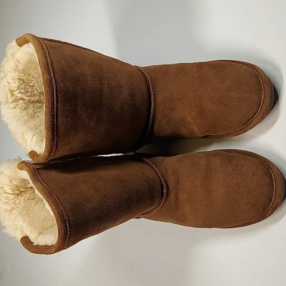 Bearpaw Boshie Hickory Youth Size 5