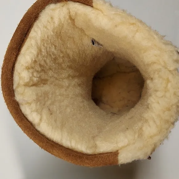 Bearpaw Boshie Hickory Youth Size 5