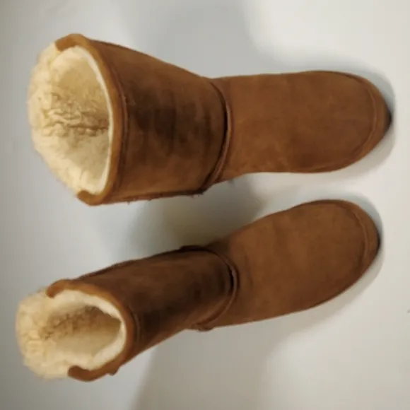 Bearpaw Boshie Hickory Youth Size 5