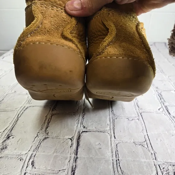 BedStu tan yellow pebbled leather moccasin chukka ankle boots