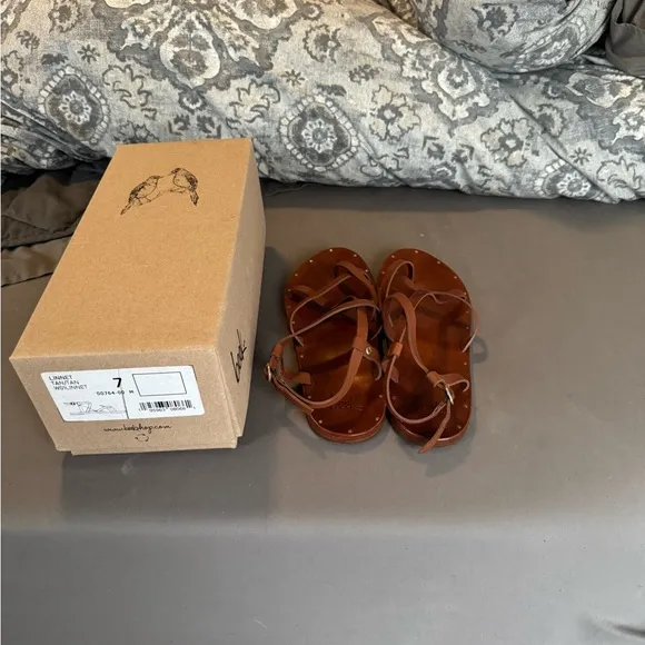 Beek Linnet Brown Strappy Sandals (7) GUC
