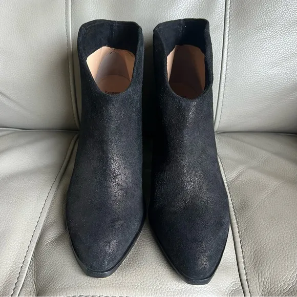 Belle  By Siegerson Morrison Lamar Pull On Ankle Boots Sz 7.5 B Metallic Black
