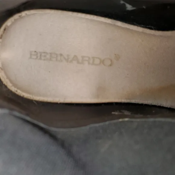 Bernardo Black Slip-On Ankle Moto Harness Booties Boots Women's Size 11
