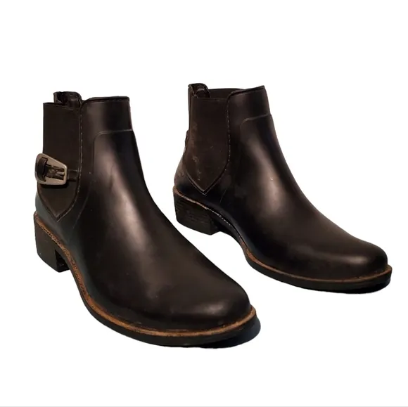 Bernardo Black Slip-On Ankle Moto Harness Booties Boots Women's Size 11