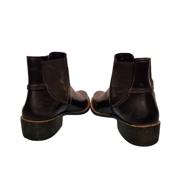 Bernardo Black Slip-On Ankle Moto Harness Booties Boots Women's Size 11