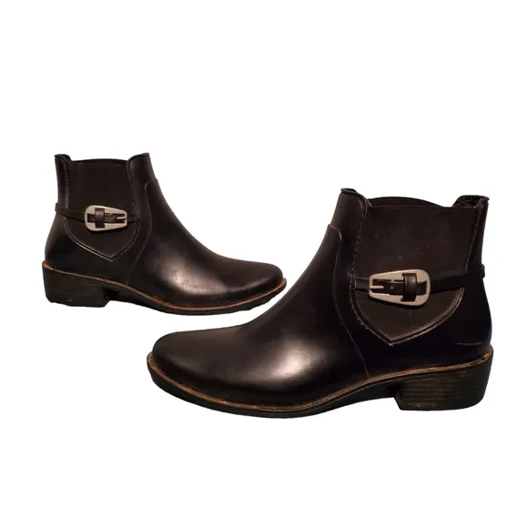 Bernardo Black Slip-On Ankle Moto Harness Booties Boots Women's Size 11