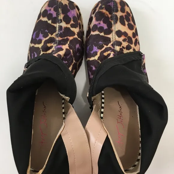 Betsey Johnson Matcha Tan Leopard Velvet Sock Ankle Zip up Block Heel Bootie 9.5