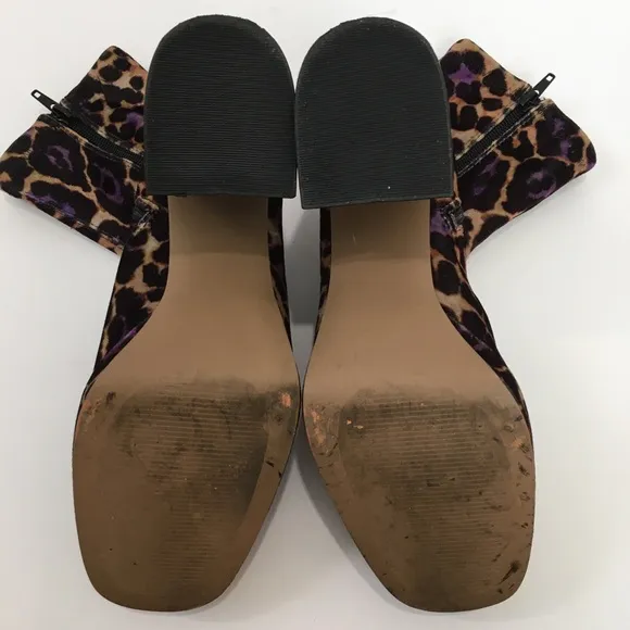 Betsey Johnson Matcha Tan Leopard Velvet Sock Ankle Zip up Block Heel Bootie 9.5