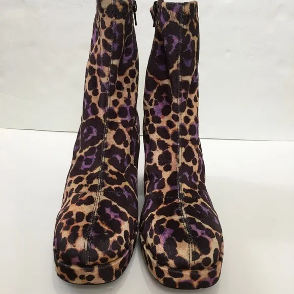 Betsey Johnson Matcha Tan Leopard Velvet Sock Ankle Zip up Block Heel Bootie 9.5