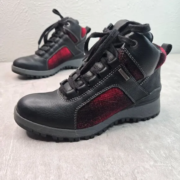 Bionica Slip Resistant All Weather Lace Up Boots Size 6 Black Red Plaid Booties