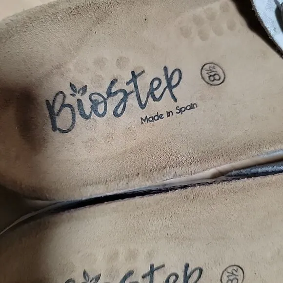 BioStep Made in Spain Two Bands Flat Leather Slides White Tan Camouflage Sz 8.5