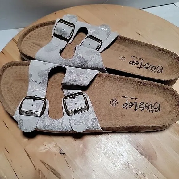 BioStep Made in Spain Two Bands Flat Leather Slides White Tan Camouflage Sz 8.5