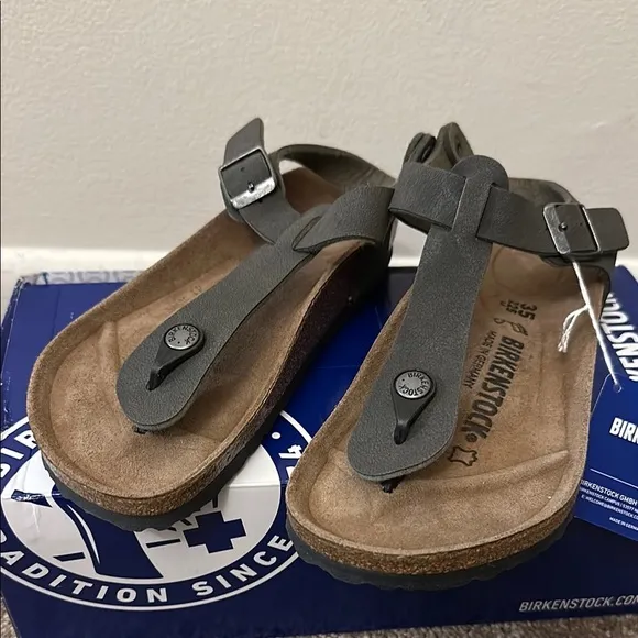Birkenstock Kairo sandals