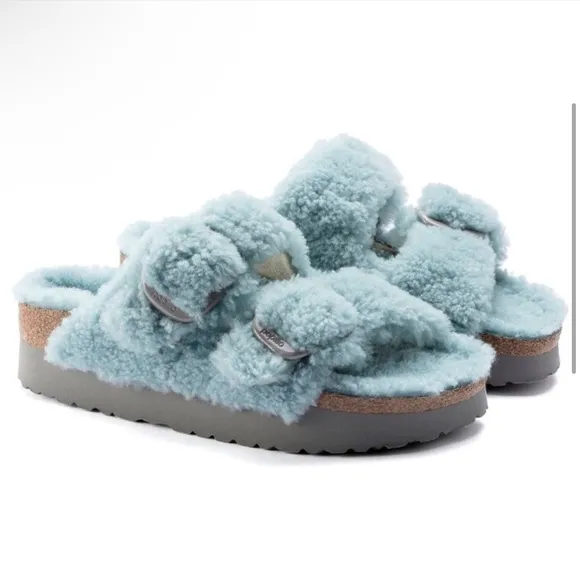 Birkenstock NWT Arizona Big Buckle Shearling Teddy Faded Aqua -- Size 9 (EU 40)