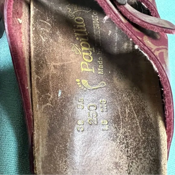 Birkenstock vegan red gold print  3 buckle Florida sandals slip on broke in
