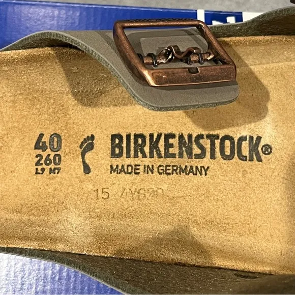 Birkenstock Women’s Arizona Sandals Stone Size 9 US 40 EU Narrow fit