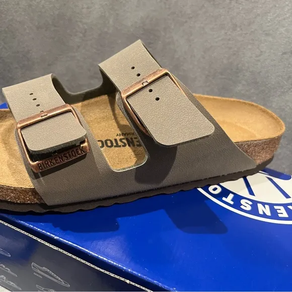 Birkenstock Women’s Arizona Sandals Stone Size 9 US 40 EU Narrow fit