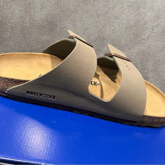 Birkenstock Women’s Arizona Sandals Stone Size 9 US 40 EU Narrow fit