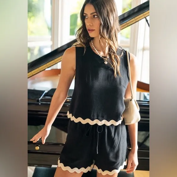 Black &amp; White Ric Rac Trim Detailed Top &amp; Shorts Set