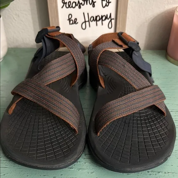 Black and Brown Chaco Sandals SZ M9 Box1
