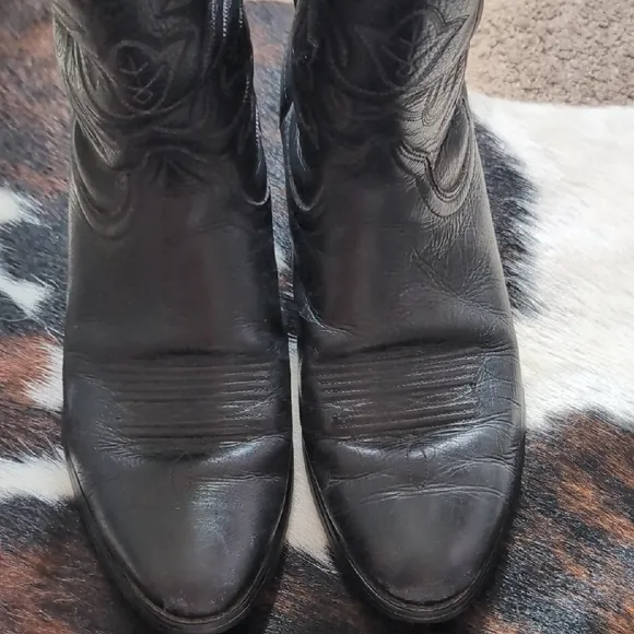 Black Ariat Heritage Western Cowboy Boots