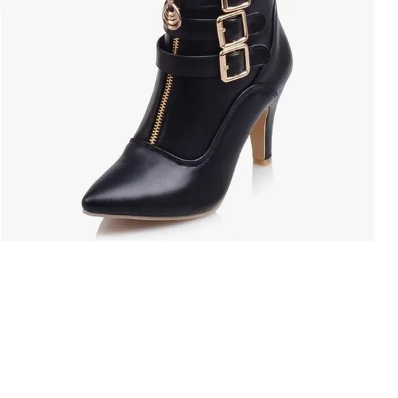 Black High Kitten Heels