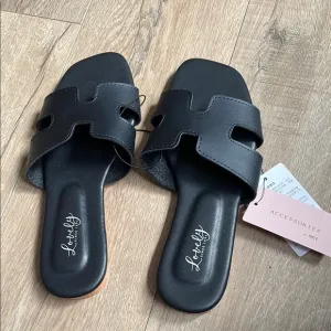 Black Women's Slide Sandals size 8.5 / size 39