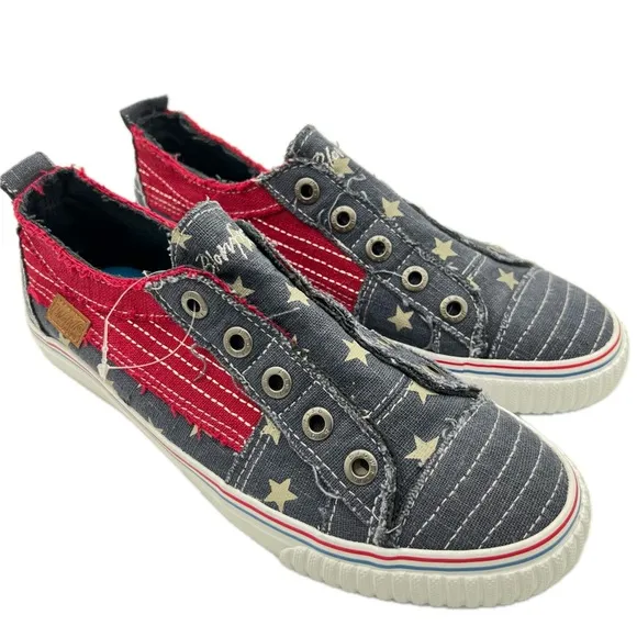 Blowfish Malibu Slip-On Sneakers Red, White, &amp; Blue Stars Distressed Size 9