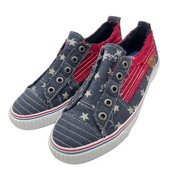 Blowfish Malibu Slip-On Sneakers Red, White, &amp; Blue Stars Distressed Size 9