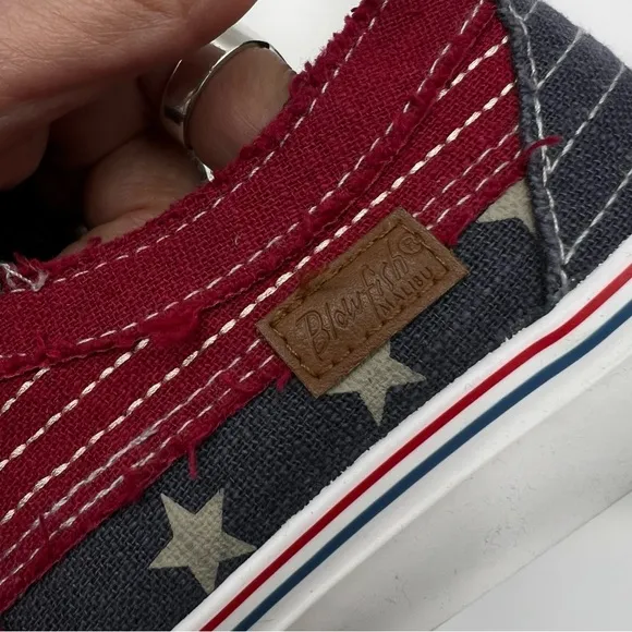 Blowfish Malibu Slip-On Sneakers Red, White, &amp; Blue Stars Distressed Size 9