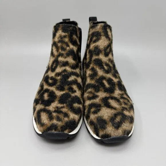 Boc Born Boots Women's 7 Leopard Print Kara Pull On Ankle Chelsea Booties New