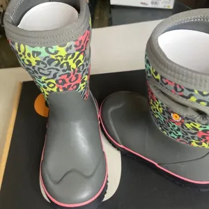 Bog’s leopard boots