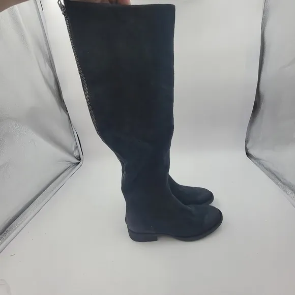 Born Black Cricket Suede Tall Fashion Boots Size 6