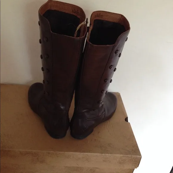Born cognac colored leather boots