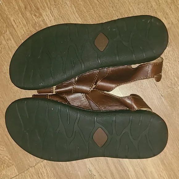 Born Miguel leather sandal size 11