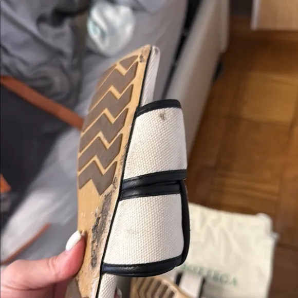 Bottega Veneta White and Black Sandals